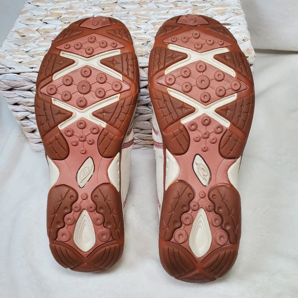 Easy Spirit Explore 24 ESEDMUNDS  Athletic Sandals Shoe Sneakers Size 9.5 Bungee